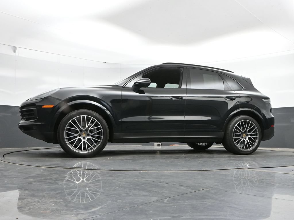 Used 2023 Porsche Cayenne AWD/4WD image 46