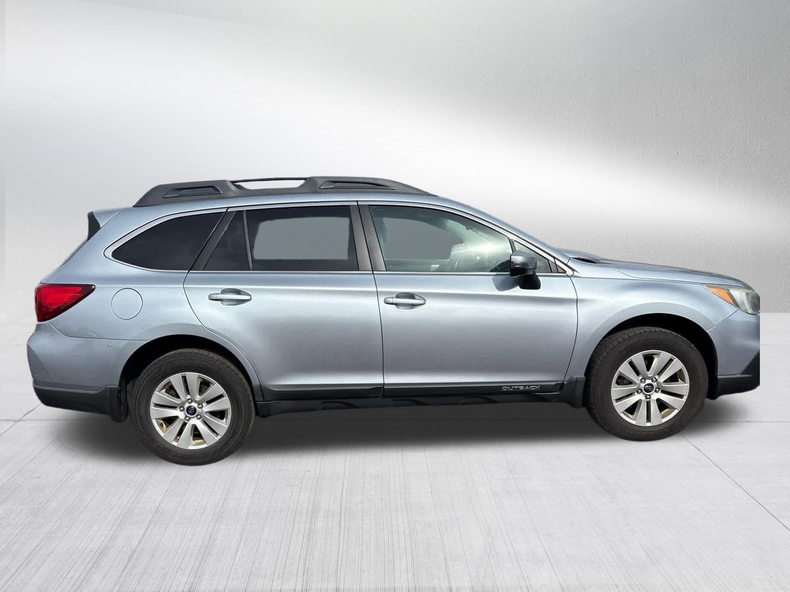 Used 2016 Subaru Outback 2.5i Premium AWD/4WD image 7