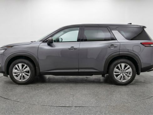 Used 2025 Nissan Pathfinder SV AWD/4WD image 5