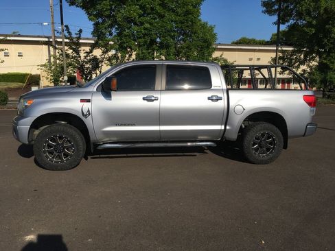 Used 2010 Toyota Tundra Limited AWD/4WD image 3
