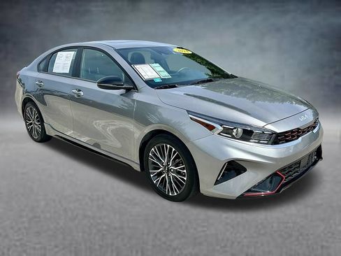 Used 2024 Kia Forte GT-Line w/ GT-Line Premium Package FWD image 3