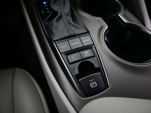 Used 2023 Toyota Camry SE FWD image 23