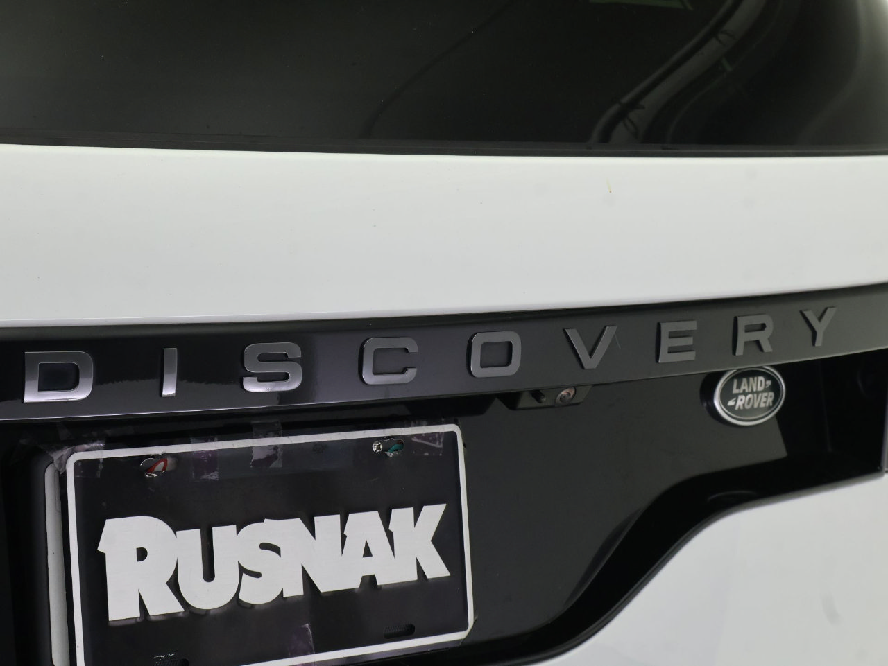 Used 2022 Land Rover Discovery S R-Dynamic AWD/4WD image 19