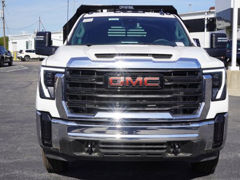 New 2025 GMC Sierra 3500 Pro w/ Convenience Package AWD/4WD image 2