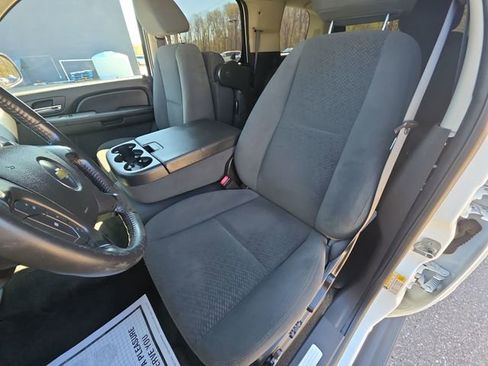 Used 2008 Chevrolet Tahoe LS w/ Skid Plate Package AWD/4WD image 11