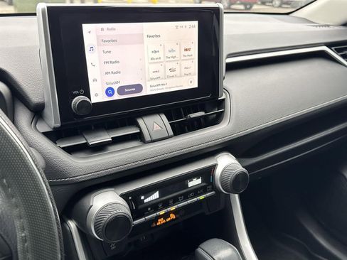 Used 2023 Toyota RAV4 LE image 22