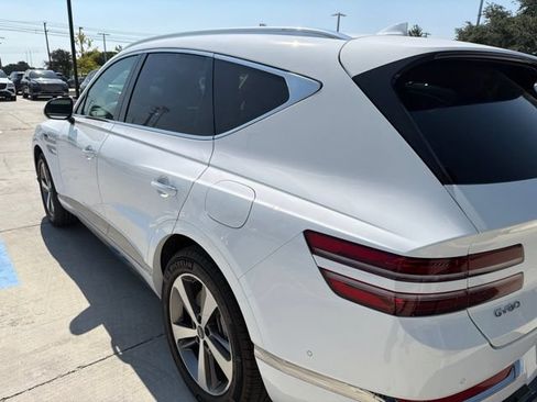 Used 2024 Genesis GV80 3.5T Advanced w/ Advanced Package AWD/4WD image 3