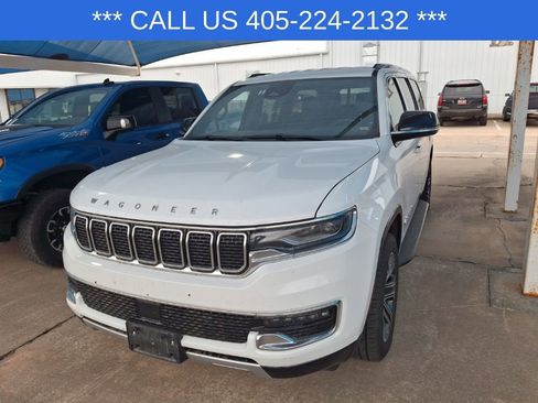 Used 2024 Jeep Wagoneer L Series II w/ Flexible Seating Group image 10