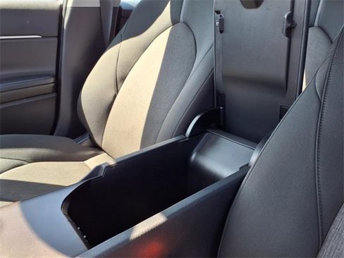 Used 2023 Toyota Camry LE image 52