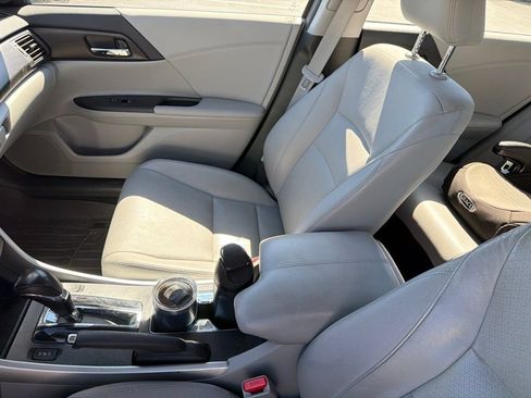 Used 2015 Honda Accord EX-L image 7