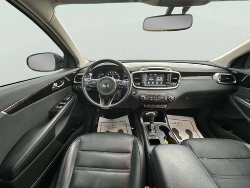 Used 2018 Kia Sorento EX FWD image 19