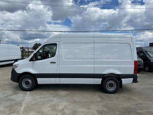New 2025 Mercedes-Benz Sprinter 2500 image 3