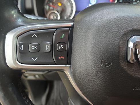 Used 2019 RAM 1500 Big Horn AWD/4WD image 14