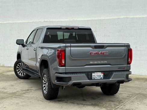 Used 2022 GMC Sierra 1500 AT4 w/ AT4 Premium Package image 5