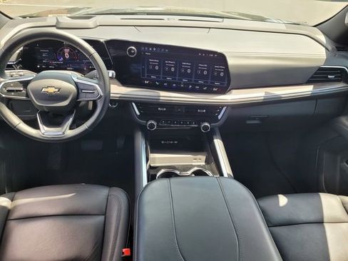 Used 2025 Chevrolet Tahoe LT AWD/4WD image 10