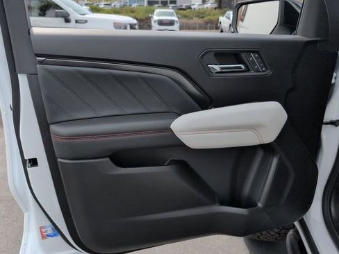 New 2026 GMC Canyon AT4X w/ AT4X AEV Edition AWD/4WD image 23