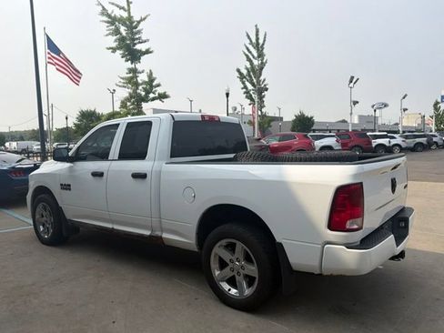 Used 2018 RAM 1500 Express w/ Express Value Package AWD/4WD image 4