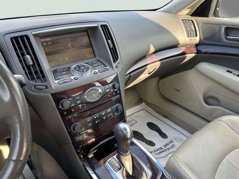 Used 2011 INFINITI G37 x Sedan w/ Premium Pkg AWD/4WD image 29