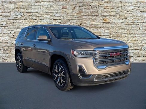 Used 2022 GMC Acadia SLE image 2