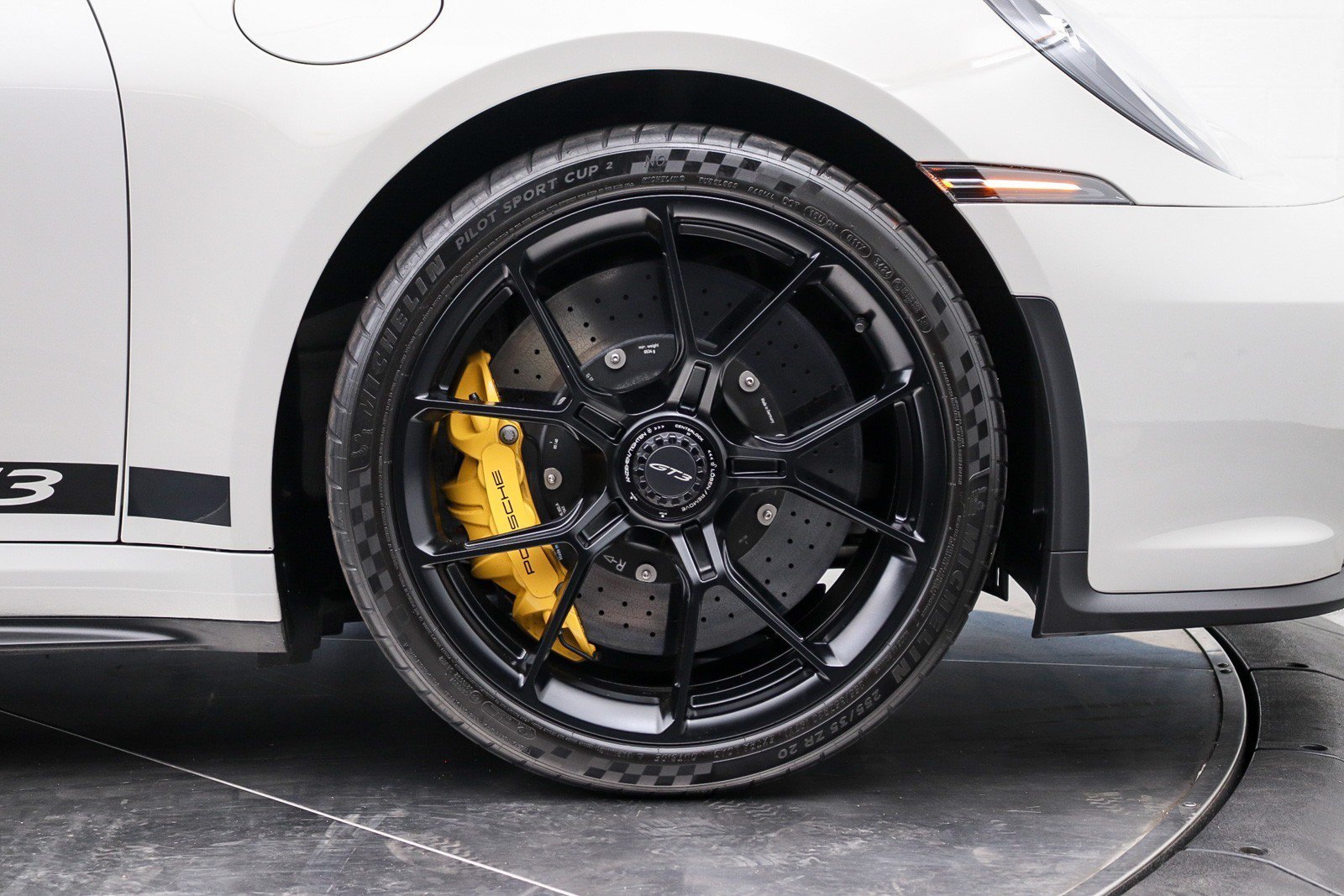 Used 2022 Porsche 911 GT3 RWD image 14