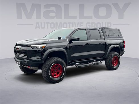 Used 2025 Chevrolet Colorado ZR2 w/ Technology Package image 7