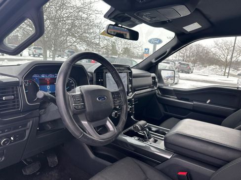 Certified 2022 Ford F150 XLT w/ Equipment Group 302A High image 10