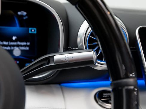 Used 2025 Mercedes-Benz SL 63 AMG 4MATIC image 19