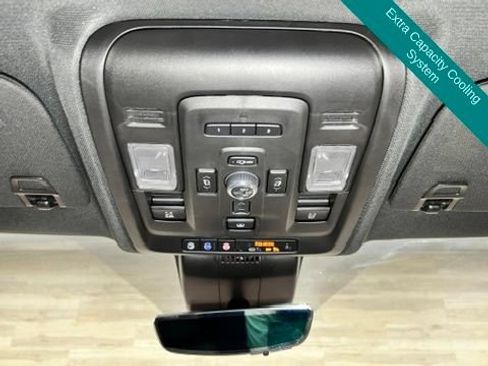 Used 2023 Chevrolet Suburban High Country AWD/4WD image 27