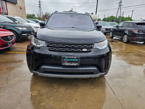Used 2017 Land Rover Discovery HSE AWD/4WD image 2