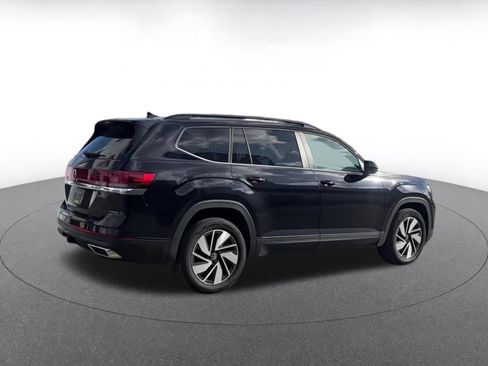 Used 2025 Volkswagen Atlas SE image 14