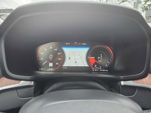 Certified 2022 Volvo S60 T8 R-Design Expression w/ Premium Package AWD/4WD image 24