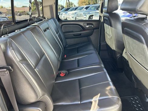 Used 2011 GMC Sierra 3500 SLT w/ SLT Convenience Package image 13