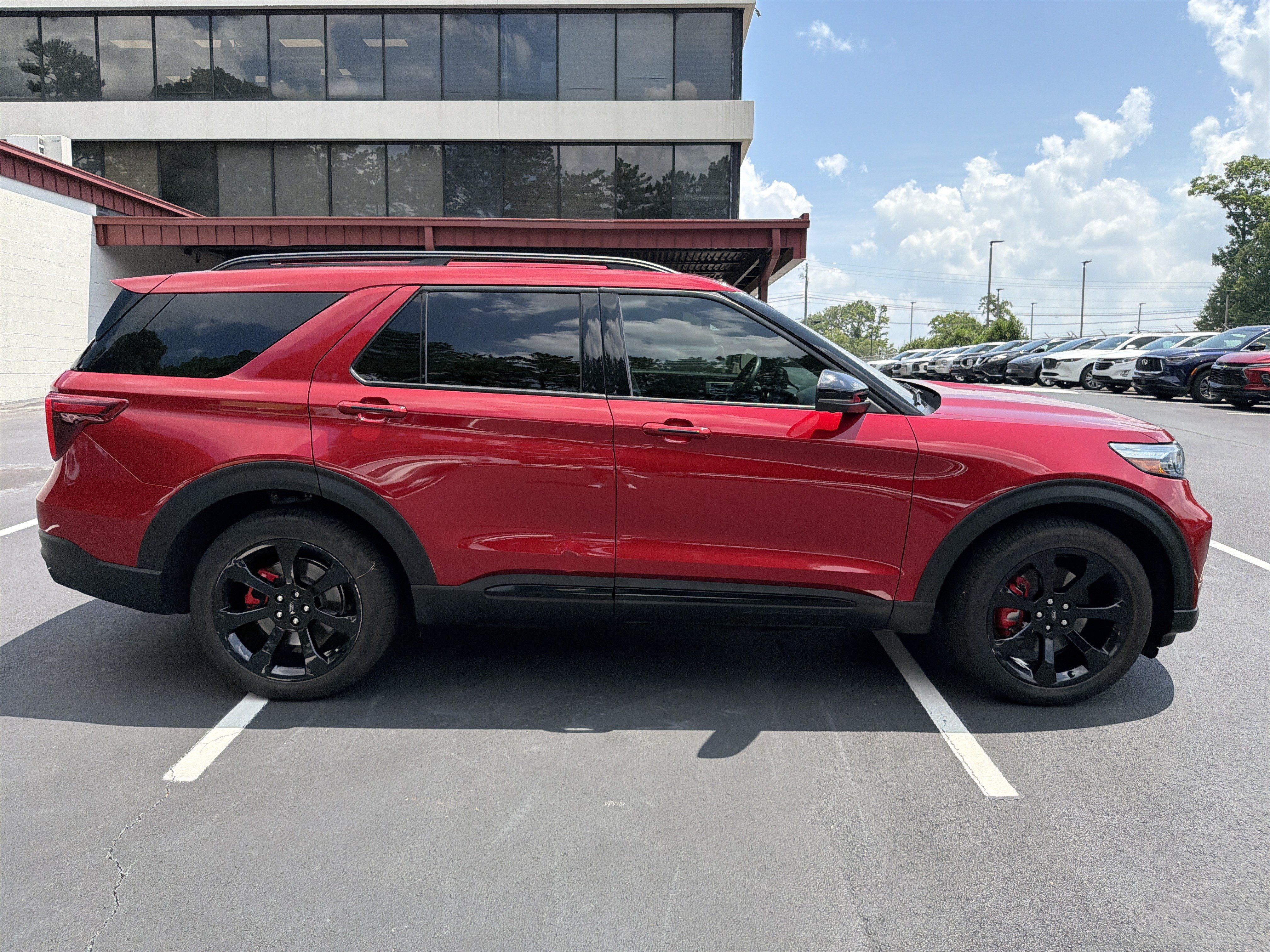 Used 2021 Ford Explorer ST w/ Equipment Group 401A AWD/4WD image 8
