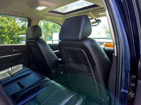 Used 2007 Chevrolet Silverado 1500 LTZ w/ Safety Package image 20