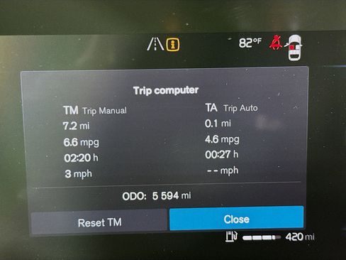 Used 2025 Volvo XC60 B5 Plus image 15