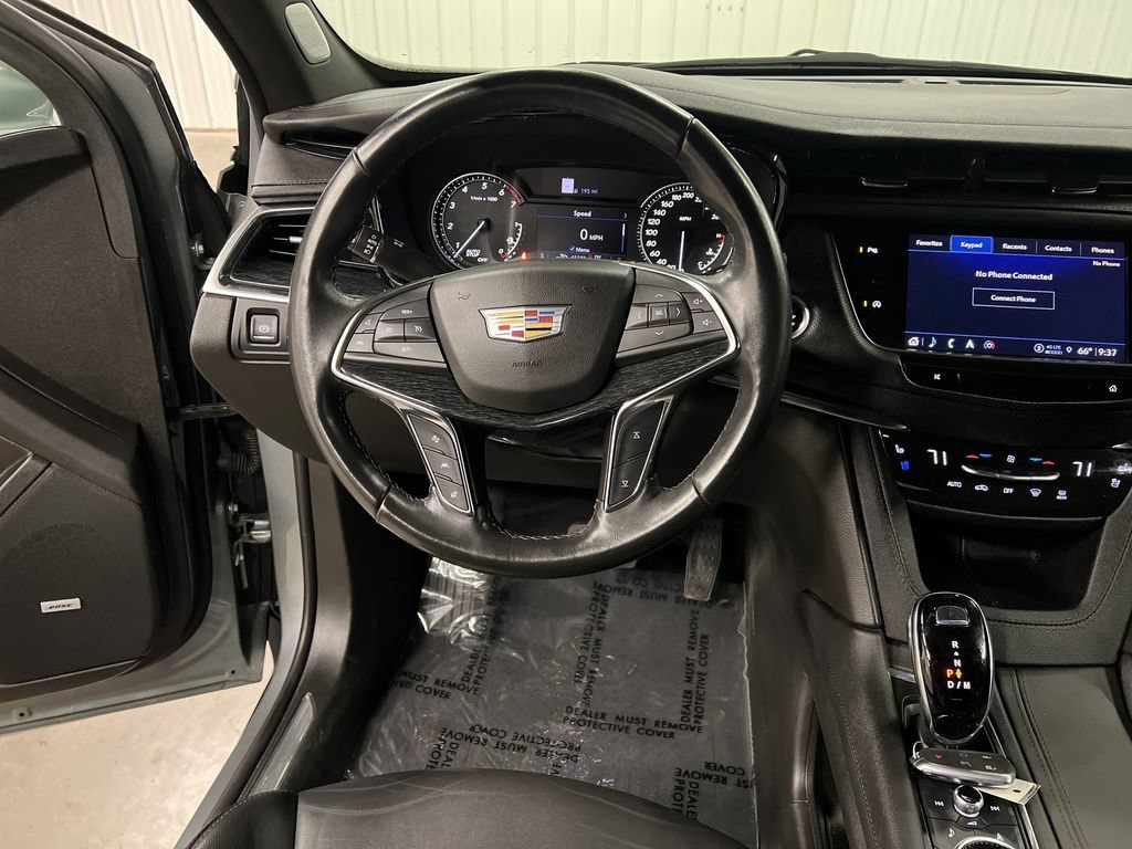 Certified 2023 Cadillac XT5 Premium Luxury w/ LPO, Floor Liner Package AWD/4WD image 17