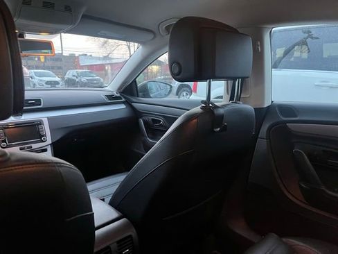 Used 2013 Volkswagen CC Sport image 15
