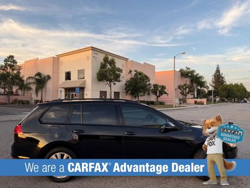 Used 2017 Volkswagen Golf S AWD/4WD image 2