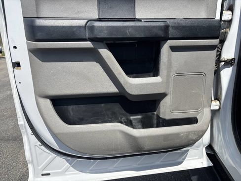 Used 2019 Ford F250 XL w/ Power Equipment Group AWD/4WD image 14