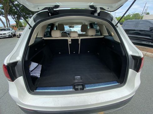 Used 2020 Mercedes-Benz GLC 300 image 15