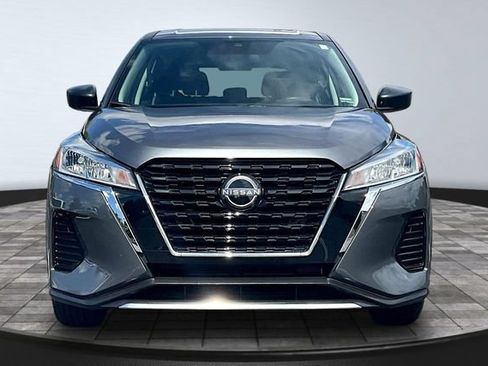 Used 2024 Nissan Kicks S FWD image 2