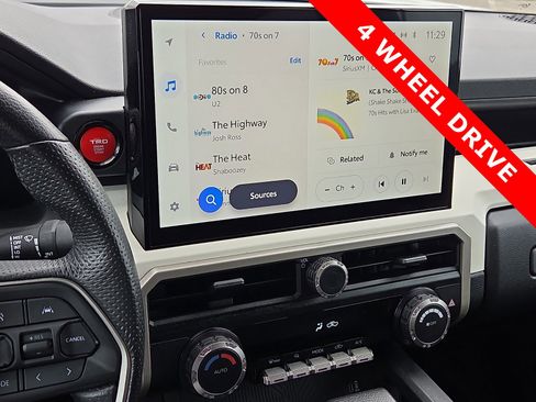 Used 2024 Toyota Tacoma TRD Off-Road image 16