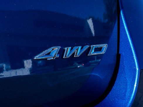 Certified 2022 Ford Explorer XLT w/ Equipment Group 202A image 12