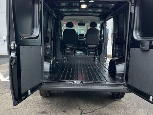 New 2026 RAM ProMaster 1500 w/ Convenience Group FWD image 4
