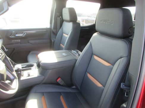 New 2026 GMC Sierra 1500 AT4 w/ AT4 Premium Package AWD/4WD image 17