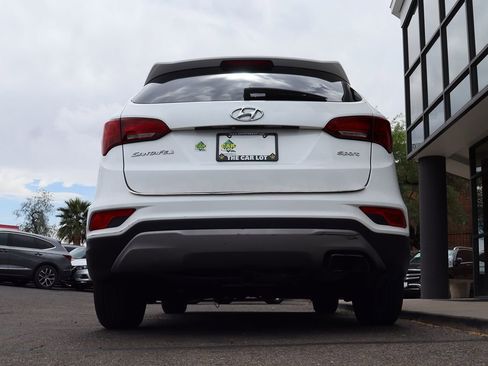 Used 2017 Hyundai Santa Fe Sport image 12