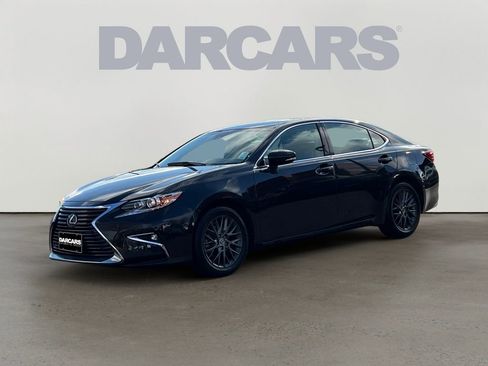 Used 2018 Lexus ES 350 w/ Navigation System Package image 2