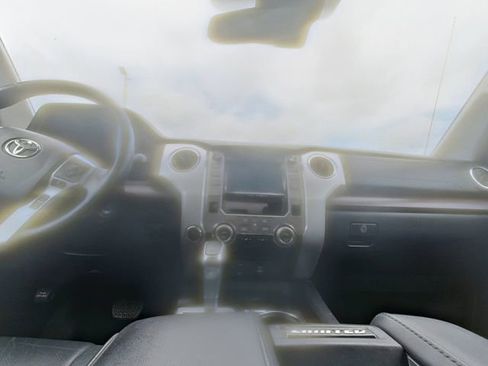 Used 2019 Toyota Tundra Limited w/ Limited Premium Package AWD/4WD image 30