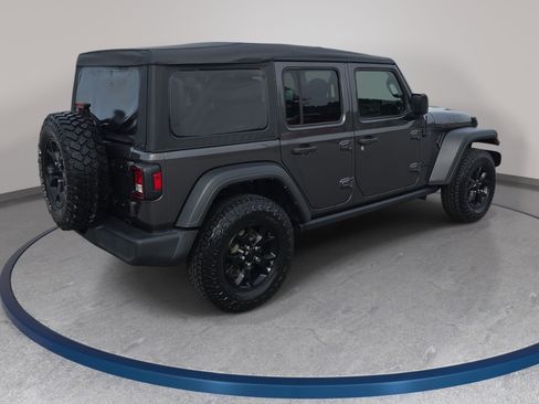Used 2023 Jeep Wrangler Willys AWD/4WD image 5