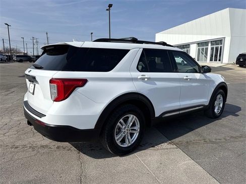 Used 2020 Ford Explorer XLT w/ Class III Trailer Tow Package image 5